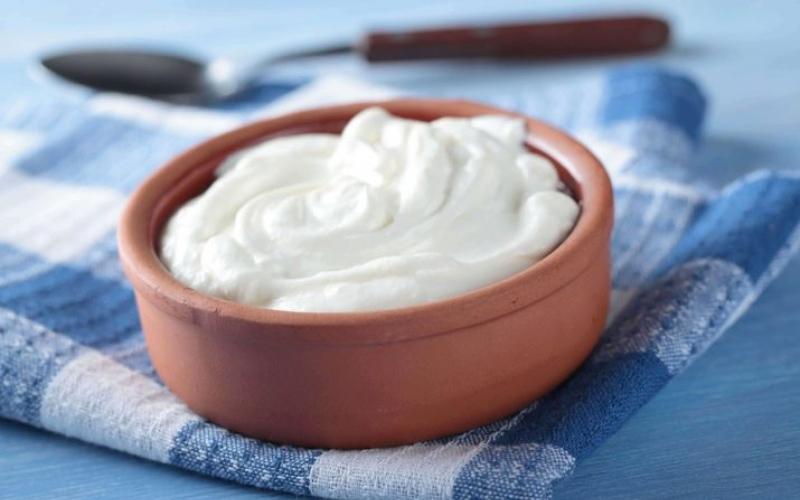 Sour cream: calorie content and composition, tips for consumption