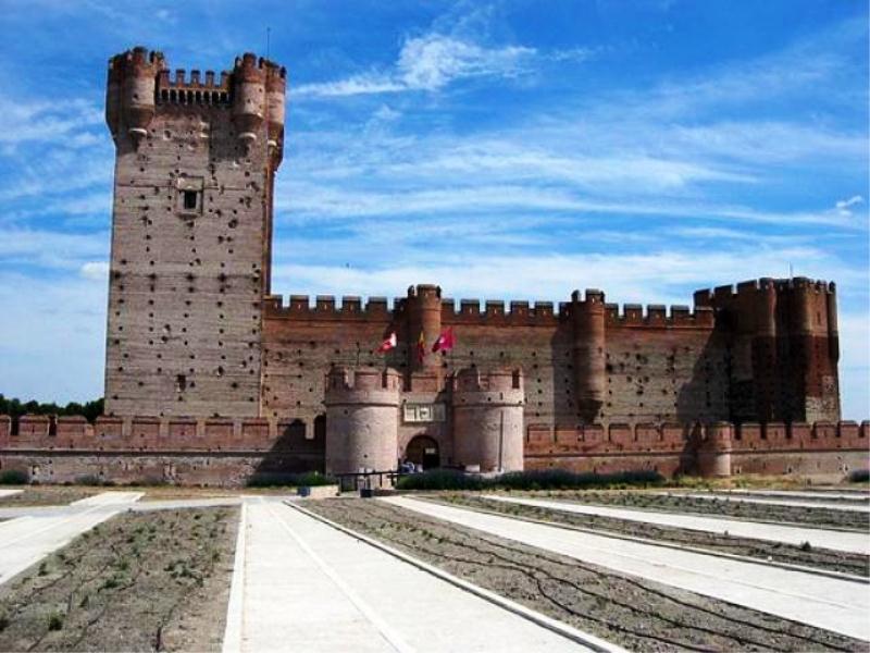 Qabristonda uysizlar bilan ruscha jinsiy aloqa