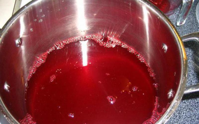 How to cook delicious jelly from frozen berries?